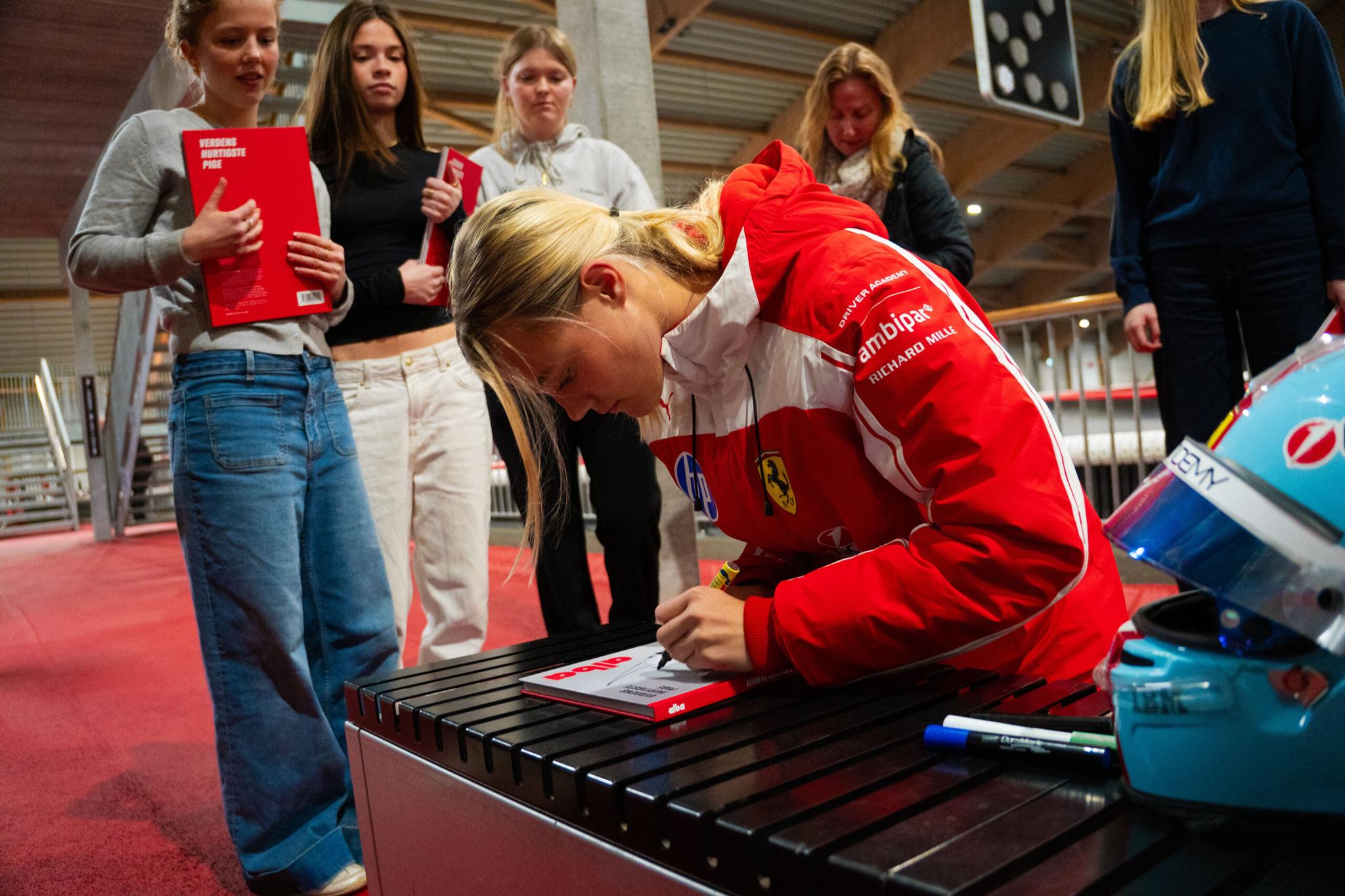 Girls Only Racing G.I.R.L. - Girls International Racing Lab | Join The Movement
